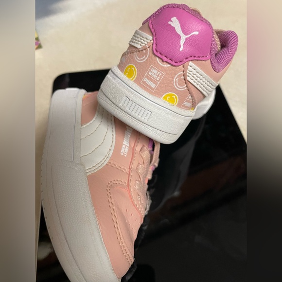 PUMA - Picture 1 of 5